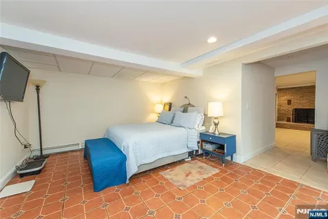 9 Albert Street West Milford NJ 07480