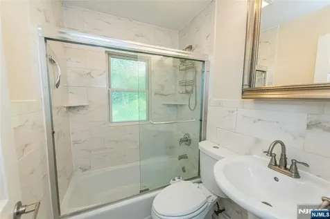 9 Albert Street West Milford NJ 07480