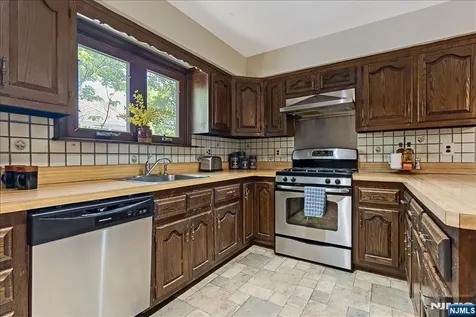 525 S Maple Avenue Glen Rock NJ 07452