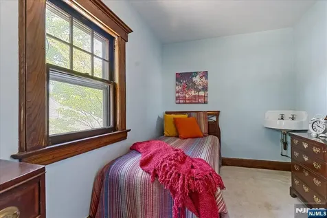 525 S Maple Avenue Glen Rock NJ 07452
