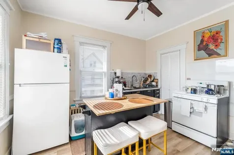 217 Lily Street Paterson NJ 07522