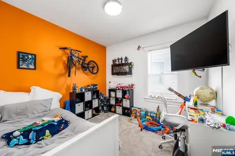 217 Lily Street Paterson NJ 07522