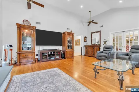 24 Fox Hollow Road Ramsey NJ 07446