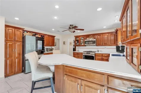 24 Fox Hollow Road Ramsey NJ 07446