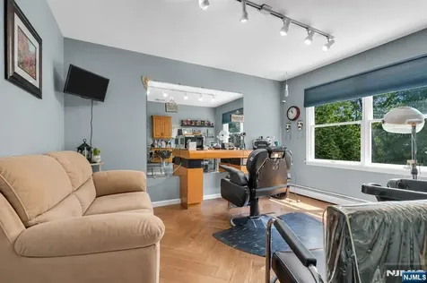 24 Fox Hollow Road Ramsey NJ 07446