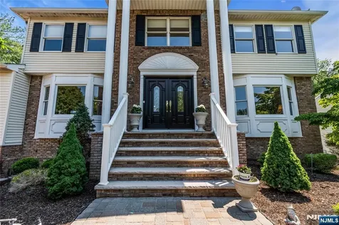 24 Fox Hollow Road Ramsey NJ 07446