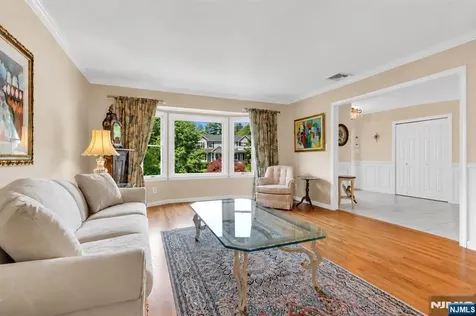24 Fox Hollow Road Ramsey NJ 07446