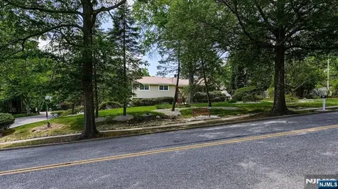 277 French Hill Road Wayne NJ 07470