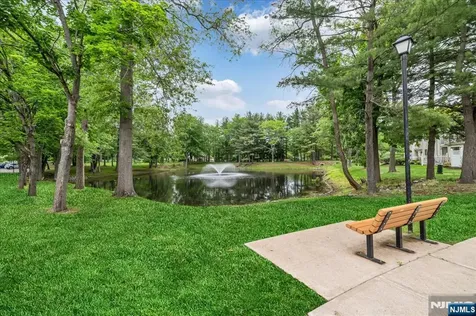 71 Fromm Court Mahwah NJ 07430