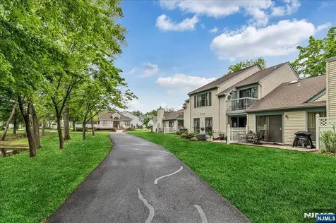 71 Fromm Court Mahwah NJ 07430