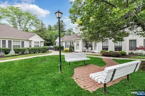 71 Fromm Court Mahwah NJ 07430