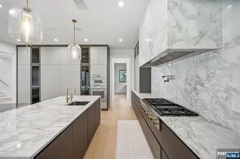 11 Forcier Court Tenafly NJ 07670