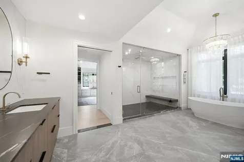 11 Forcier Court Tenafly NJ 07670