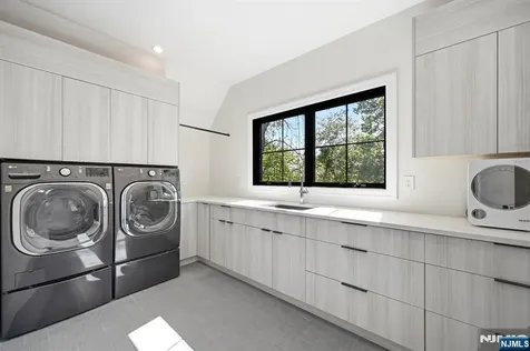 11 Forcier Court Tenafly NJ 07670