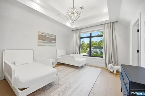 11 Forcier Court Tenafly NJ 07670