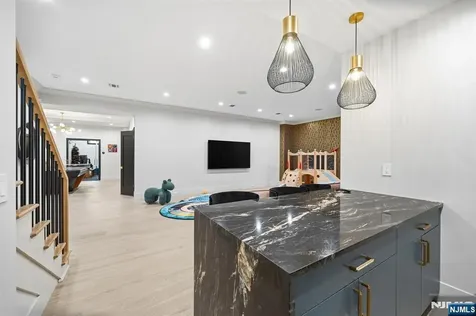 11 Forcier Court Tenafly NJ 07670