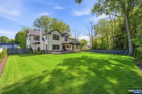 11 Forcier Court Tenafly NJ 07670