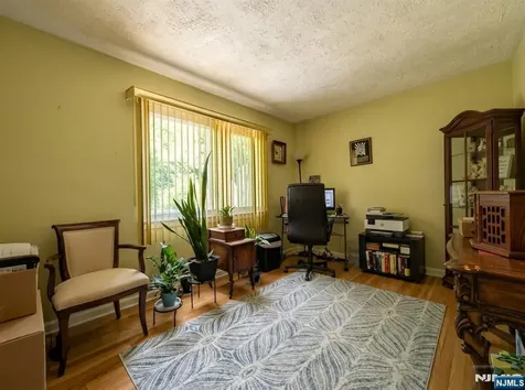 1255 Tuxedo Square Teaneck NJ 07666