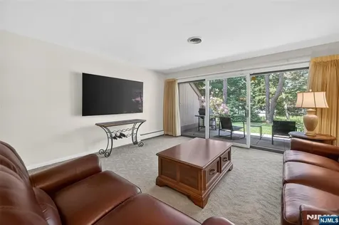 416 Bromley Place Wyckoff NJ 07481