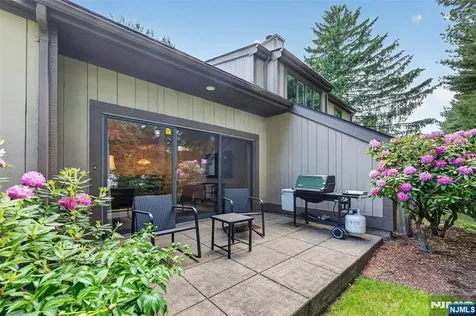 416 Bromley Place Wyckoff NJ 07481