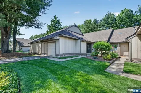 416 Bromley Place Wyckoff NJ 07481