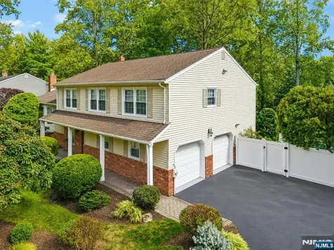 400 Faletti Circle River Vale NJ 07675