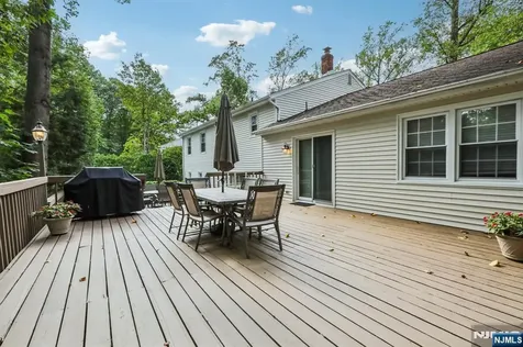 400 Faletti Circle River Vale NJ 07675
