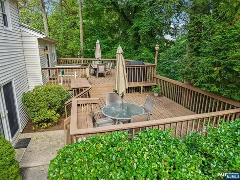 400 Faletti Circle River Vale NJ 07675