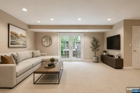 400 Faletti Circle River Vale NJ 07675
