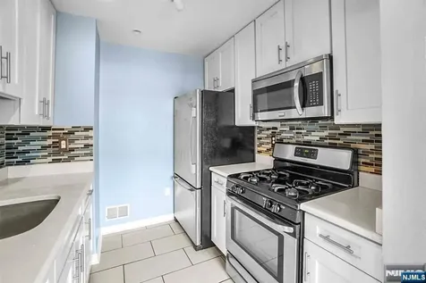100 Callahan Court Newark NJ 07103