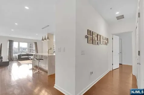 331 Promenade Edgewater NJ 07020
