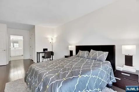 331 Promenade Edgewater NJ 07020
