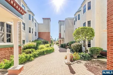331 Promenade Edgewater NJ 07020
