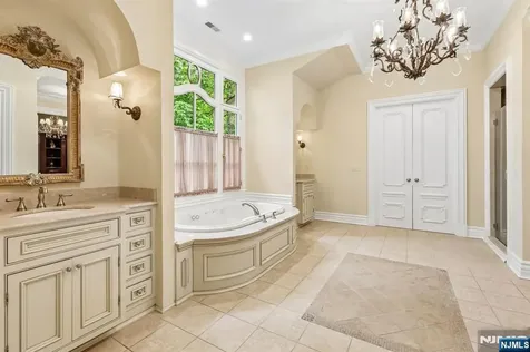 505 Timberline Drive Franklin Lakes NJ 07417