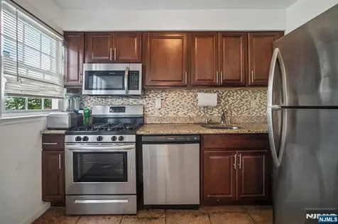 261 Elmwood Maplewood NJ 07040
