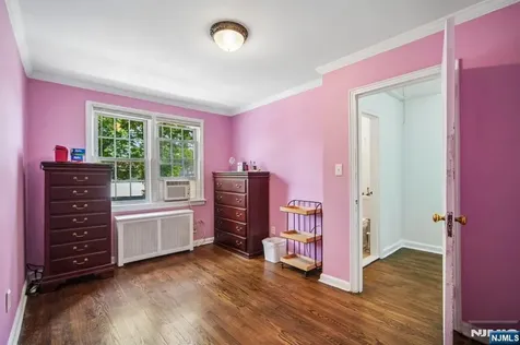 261 Elmwood Maplewood NJ 07040
