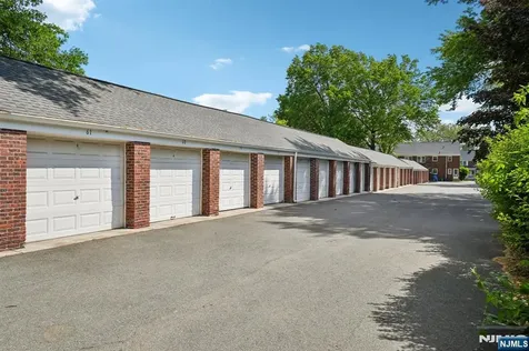 261 Elmwood Maplewood NJ 07040