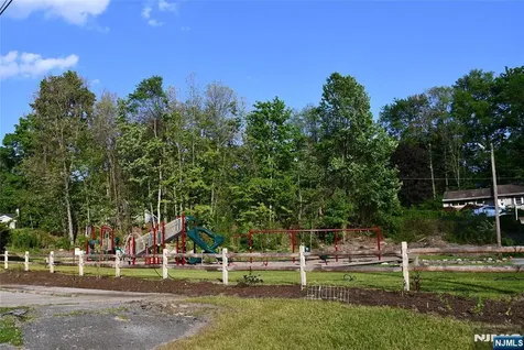 70 Tamarack Trail Hardyston NJ 07460