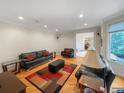 445 Nevada Street Paramus NJ 07652