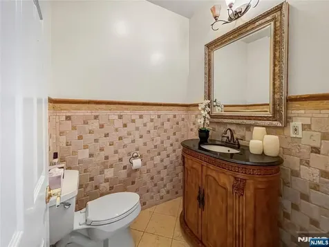 445 Nevada Street Paramus NJ 07652