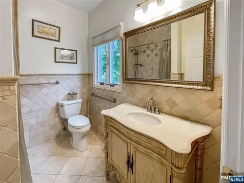 445 Nevada Street Paramus NJ 07652