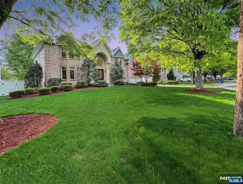 445 Nevada Street Paramus NJ 07652