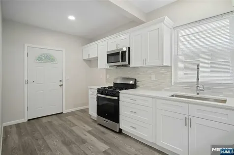 77 Madison Avenue Paterson NJ 07524