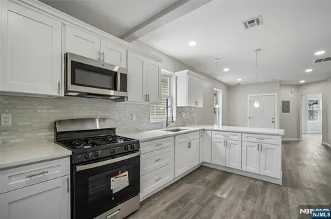 77 Madison Avenue Paterson NJ 07524