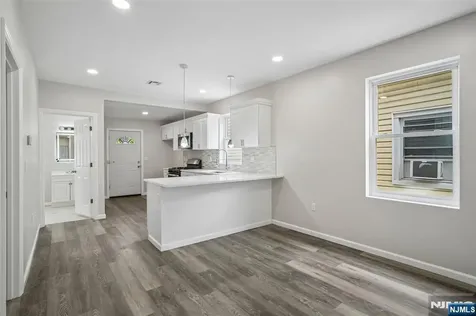 77 Madison Avenue Paterson NJ 07524