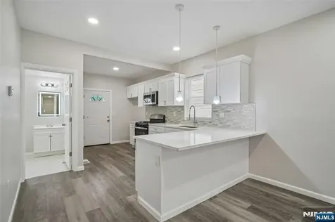 77 Madison Avenue Paterson NJ 07524