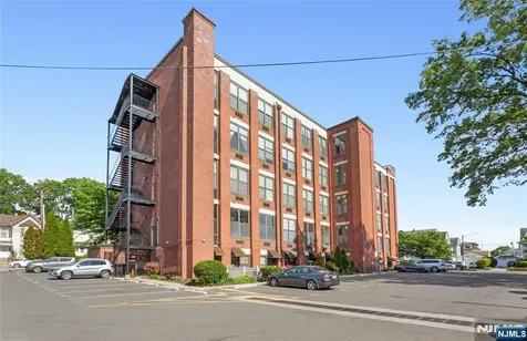 366-382 Trenton Paterson NJ 07503