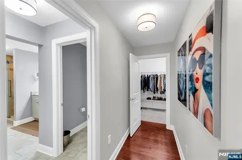 32 Cherrywood Court River Vale NJ 07675