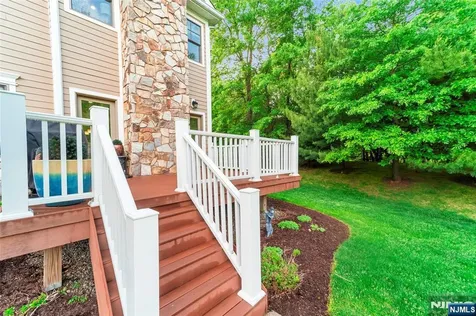 32 Cherrywood Court River Vale NJ 07675