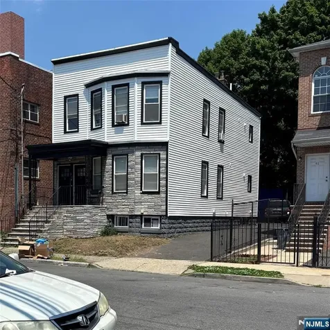 43 Bragaw Avenue Newark NJ 07112